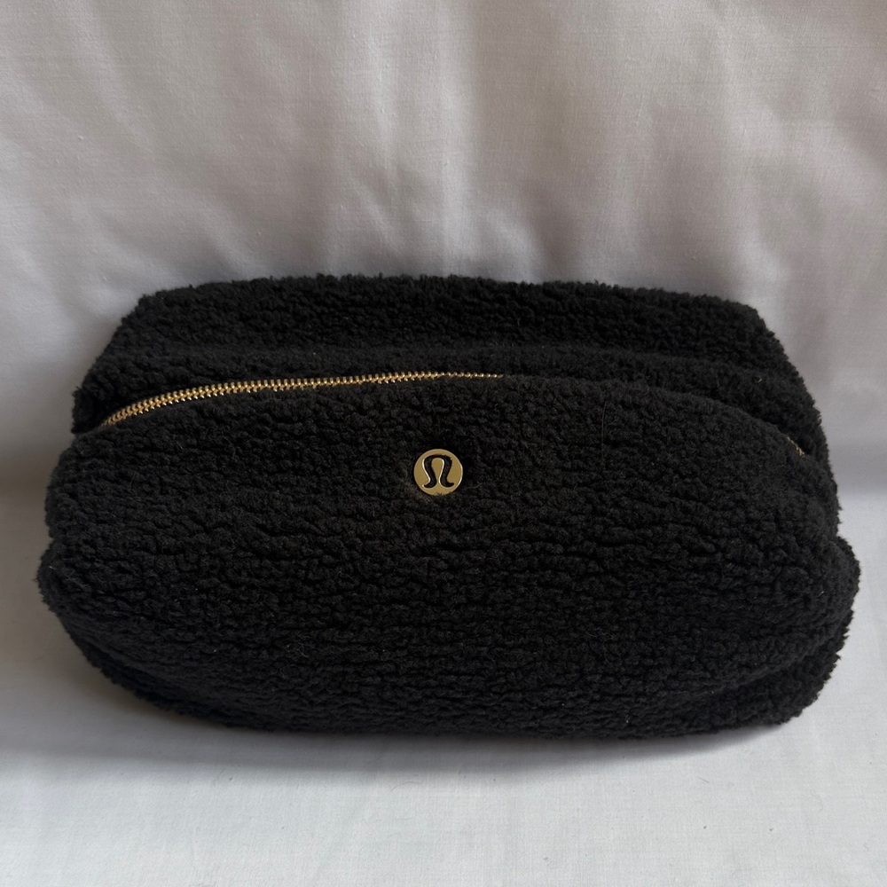 Lululemon Feelings Ready Pouch Fleece